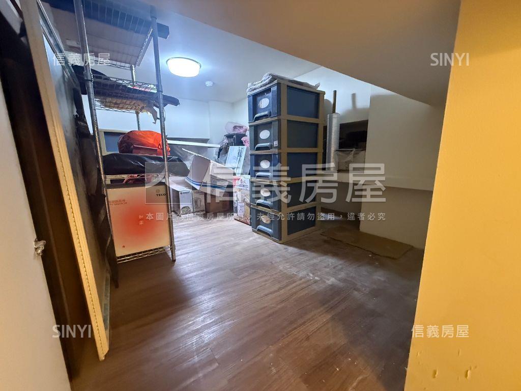 潭子箱根裝潢四房３３車位房屋室內格局與周邊環境