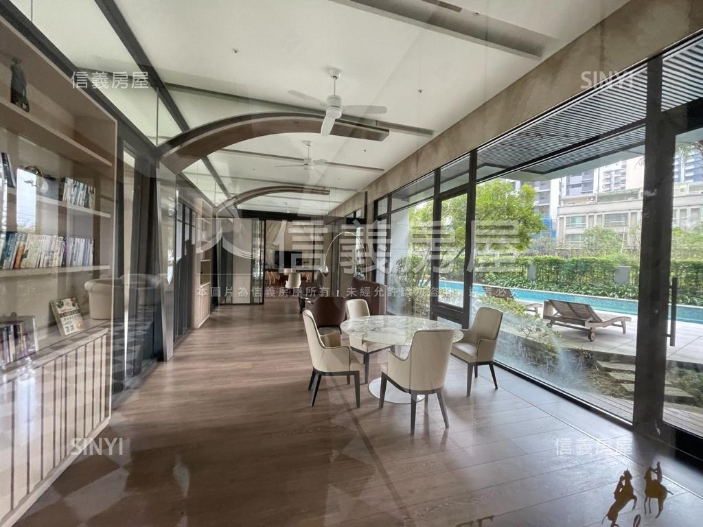 青埔竹風青田匠心兩房車位房屋室內格局與周邊環境