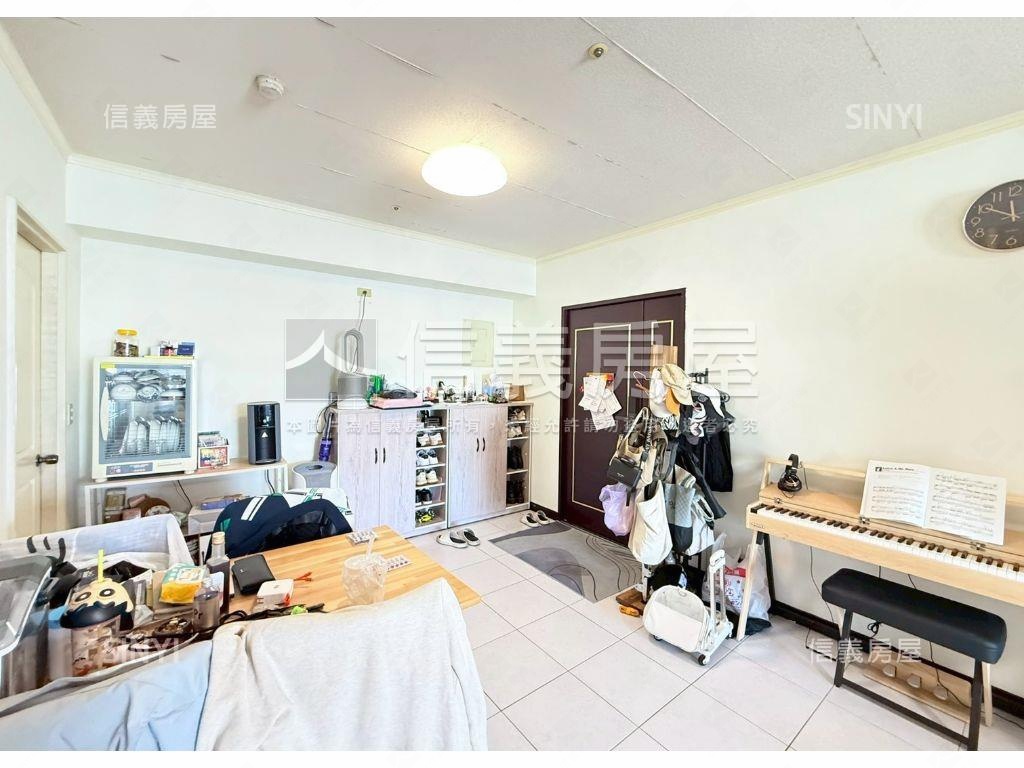 維也納公園景觀三房車位房屋室內格局與周邊環境