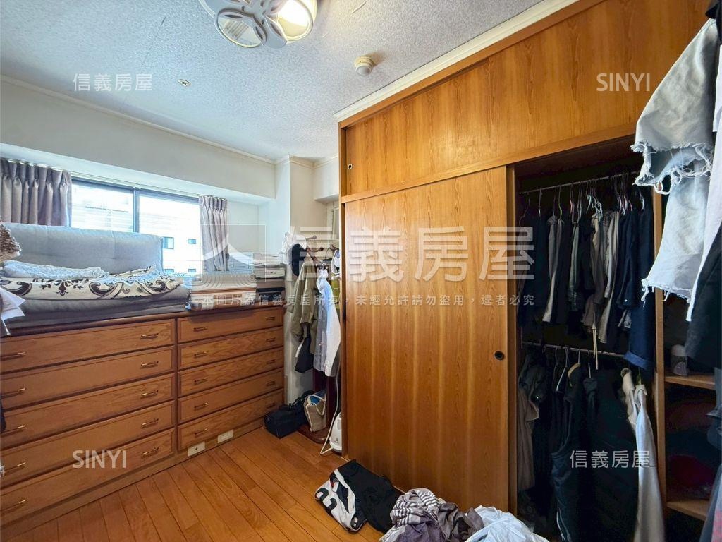 維也納公園景觀三房車位房屋室內格局與周邊環境