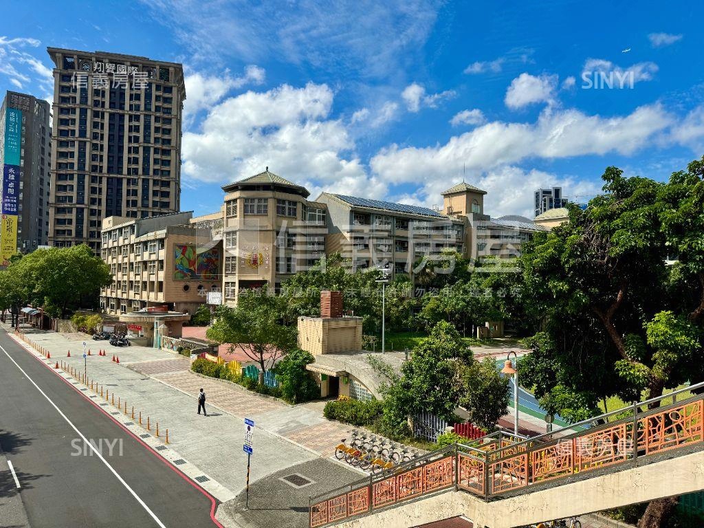 誠意出售、稀有高樓一品宅房屋室內格局與周邊環境