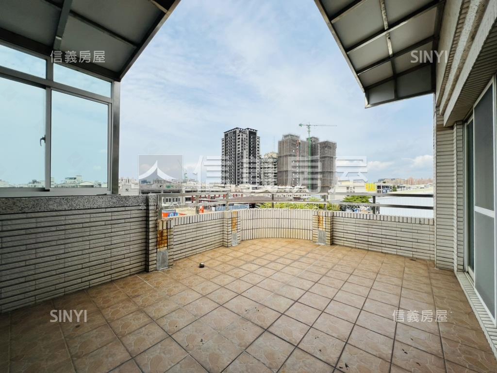 和緯路醒目三角窗金店房屋室內格局與周邊環境