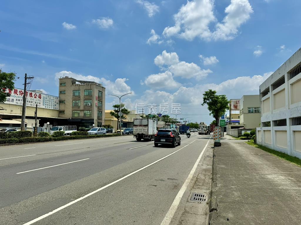 鳳屏二路正路甲工土地房屋室內格局與周邊環境