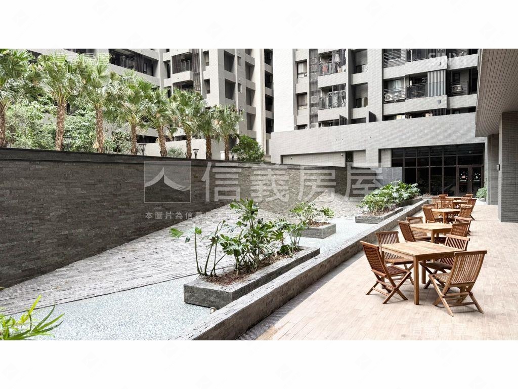 世界花園三房美視野房屋室內格局與周邊環境