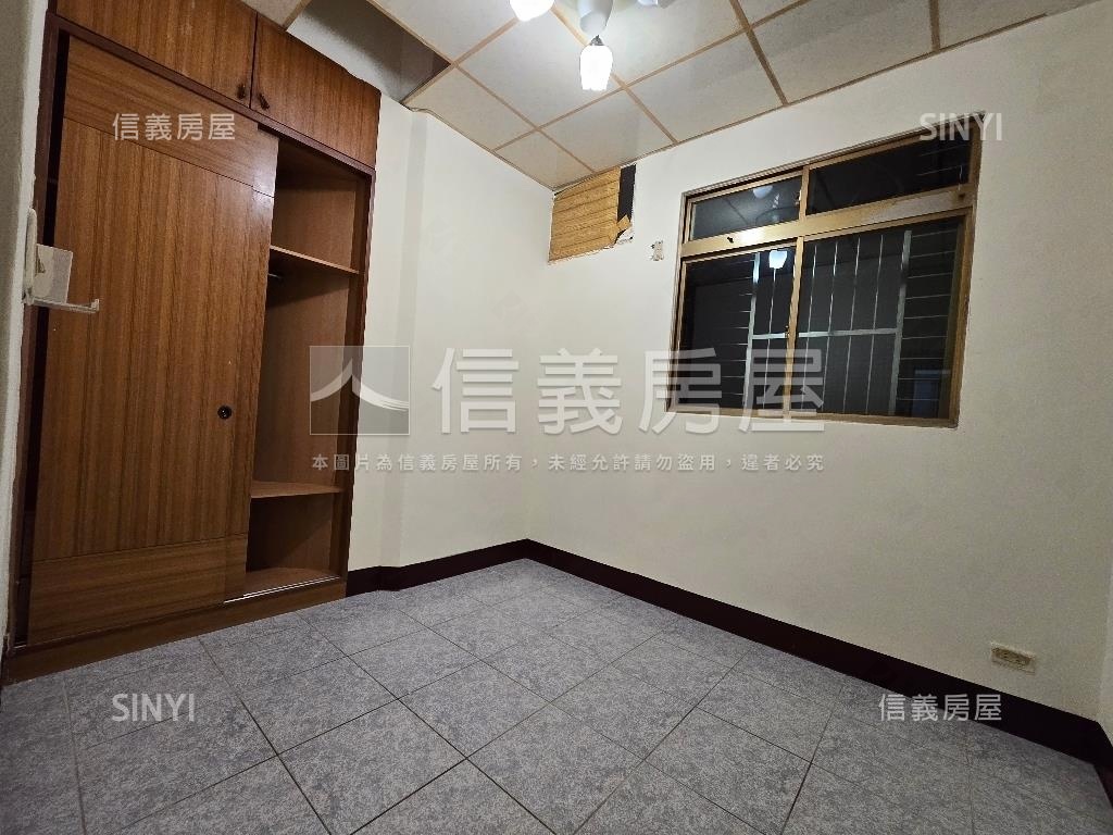 薪傳河景方正大間四房車位房屋室內格局與周邊環境