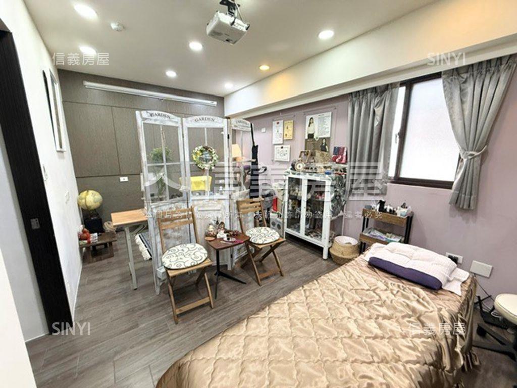 府中捷運電梯邊間美三房房屋室內格局與周邊環境