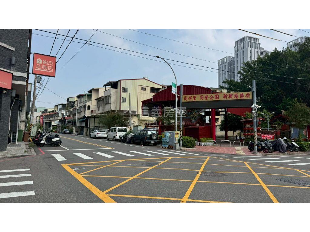 正同榮路黃金角間別墅房屋室內格局與周邊環境