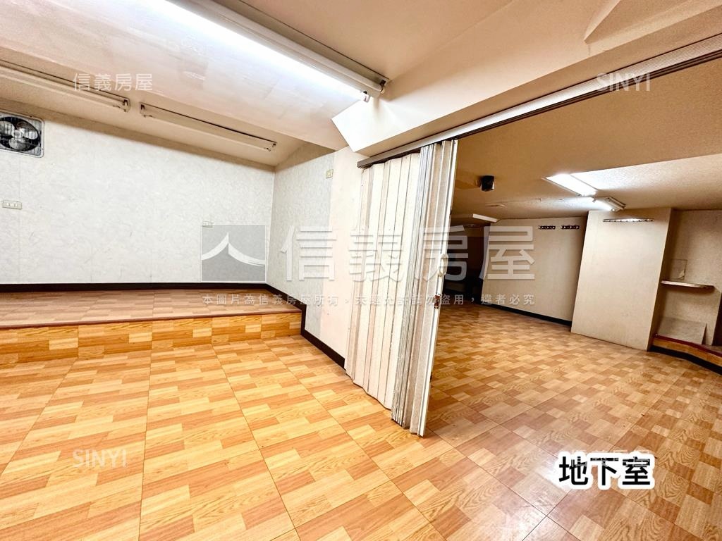 正中正路熱鬧。店面房屋室內格局與周邊環境