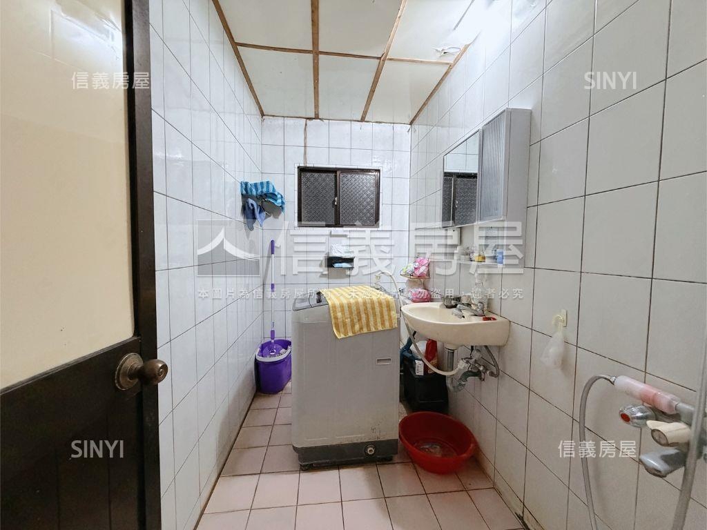 愛河旁收租美套房房屋室內格局與周邊環境