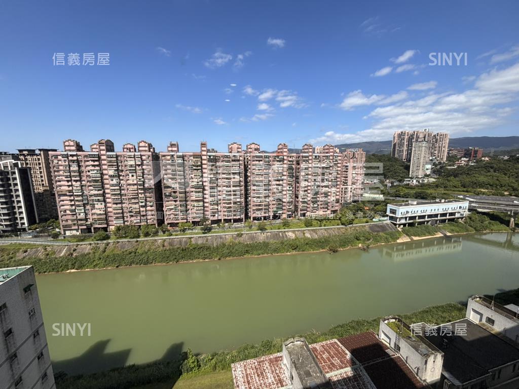 佳人美景三房平面車位房屋室內格局與周邊環境