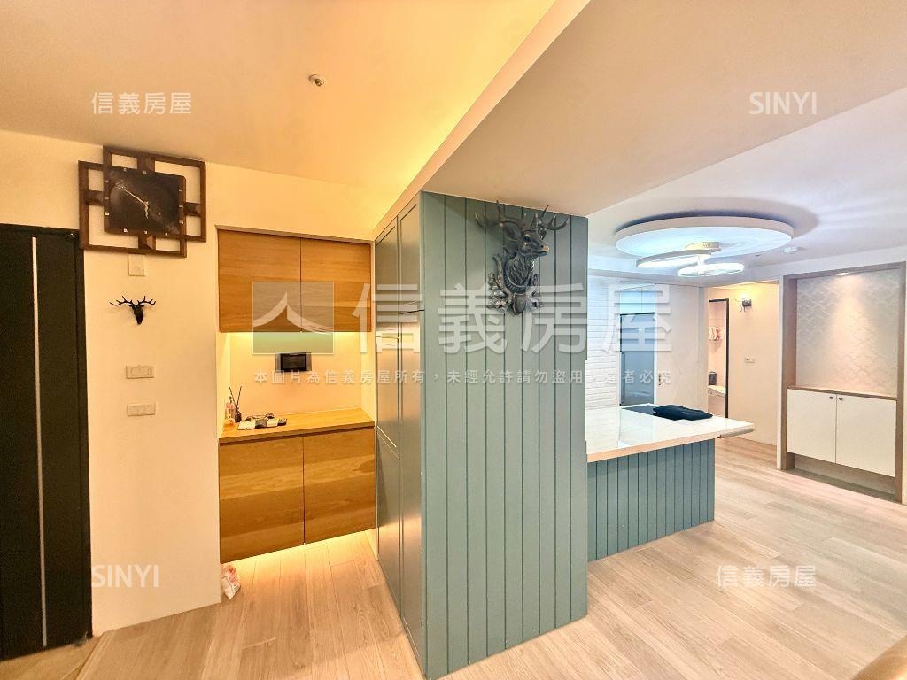 精緻裝潢高樓層城峰匯房屋室內格局與周邊環境