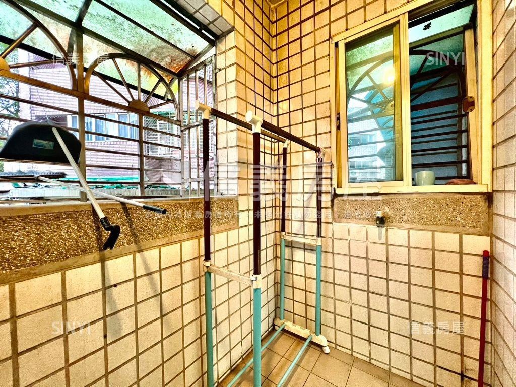 ⭐主推⭐小資首選電梯２房房屋室內格局與周邊環境