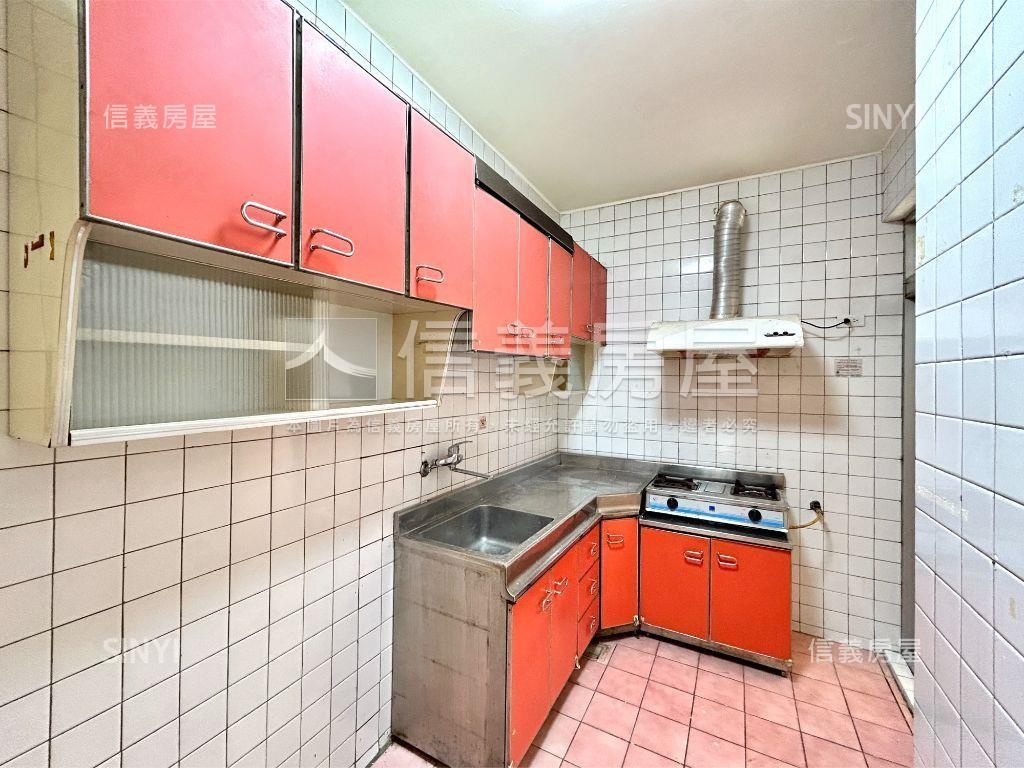 新生國小美巷黃金３樓房屋室內格局與周邊環境