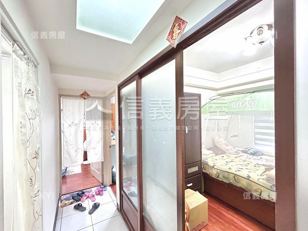 文心採光美三房平移車位房屋室內格局與周邊環境