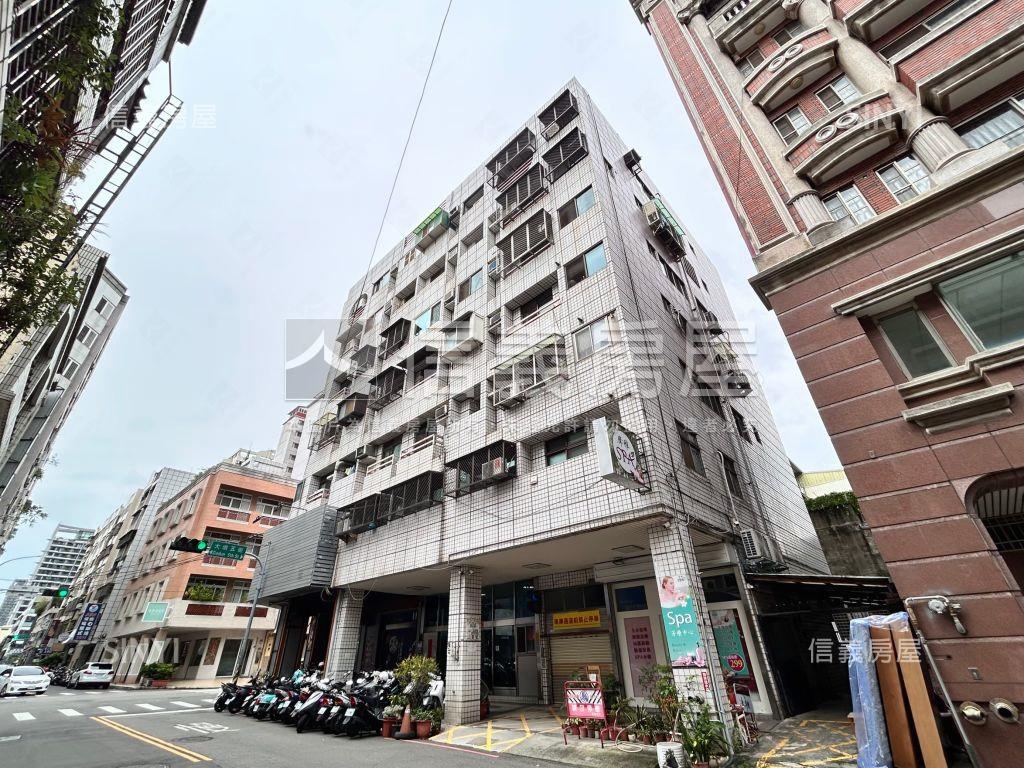近文心森林捷運站美套房屋室內格局與周邊環境