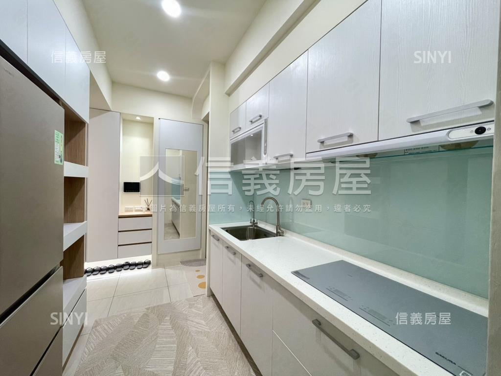 公園帝寶～精美３房附車位房屋室內格局與周邊環境