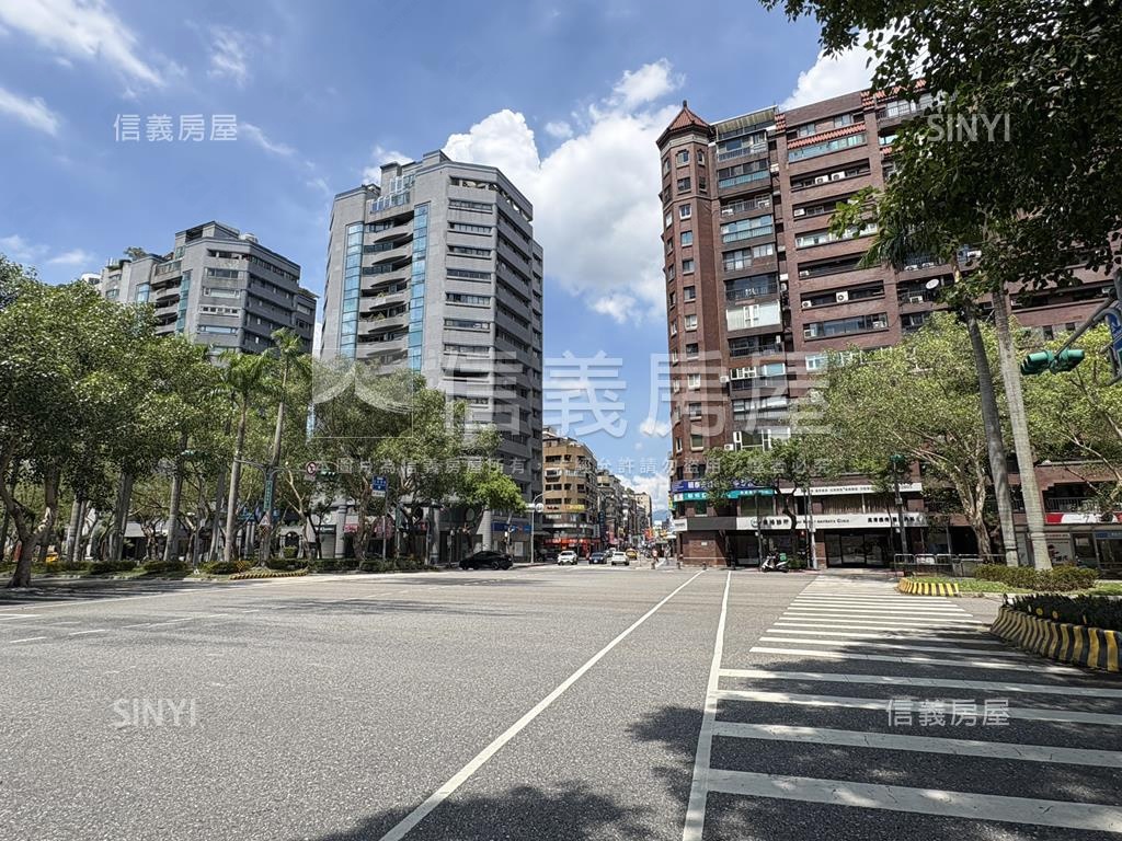 信義安和坡道平面車位房屋室內格局與周邊環境