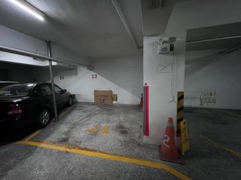 信義安和坡道平面車位