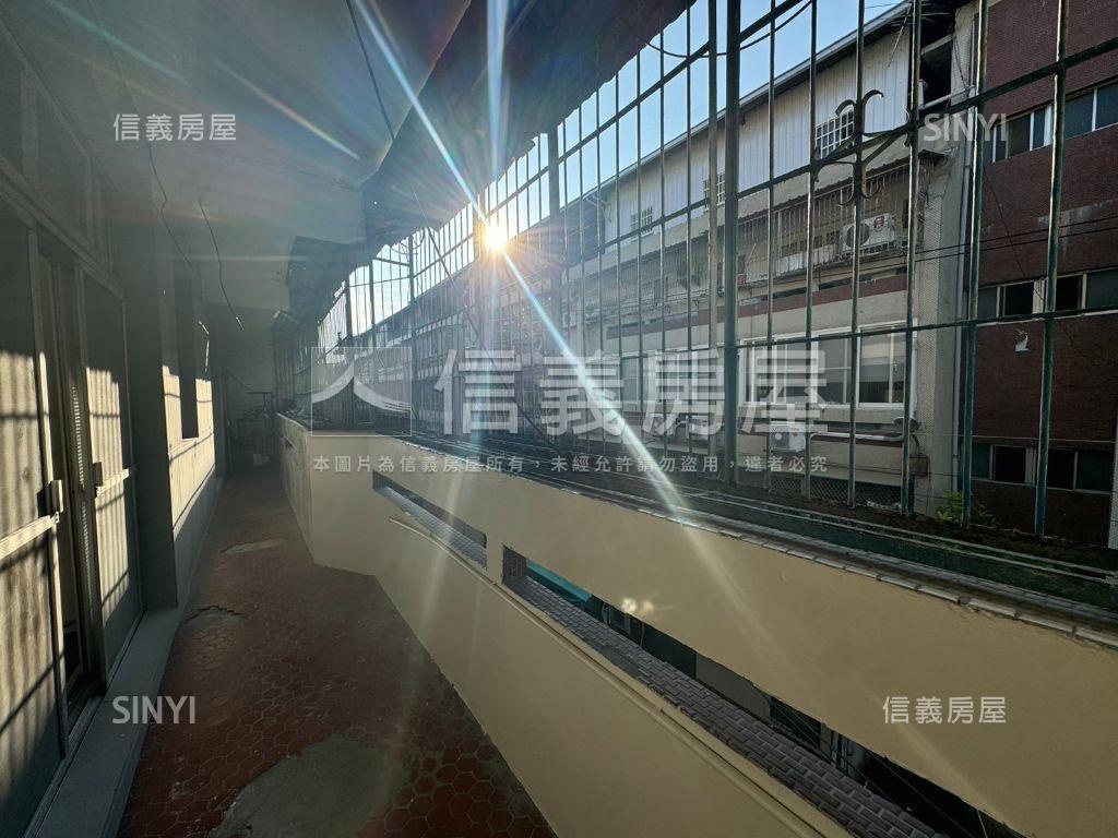主＋陽約３２坪３樓公寓房屋室內格局與周邊環境