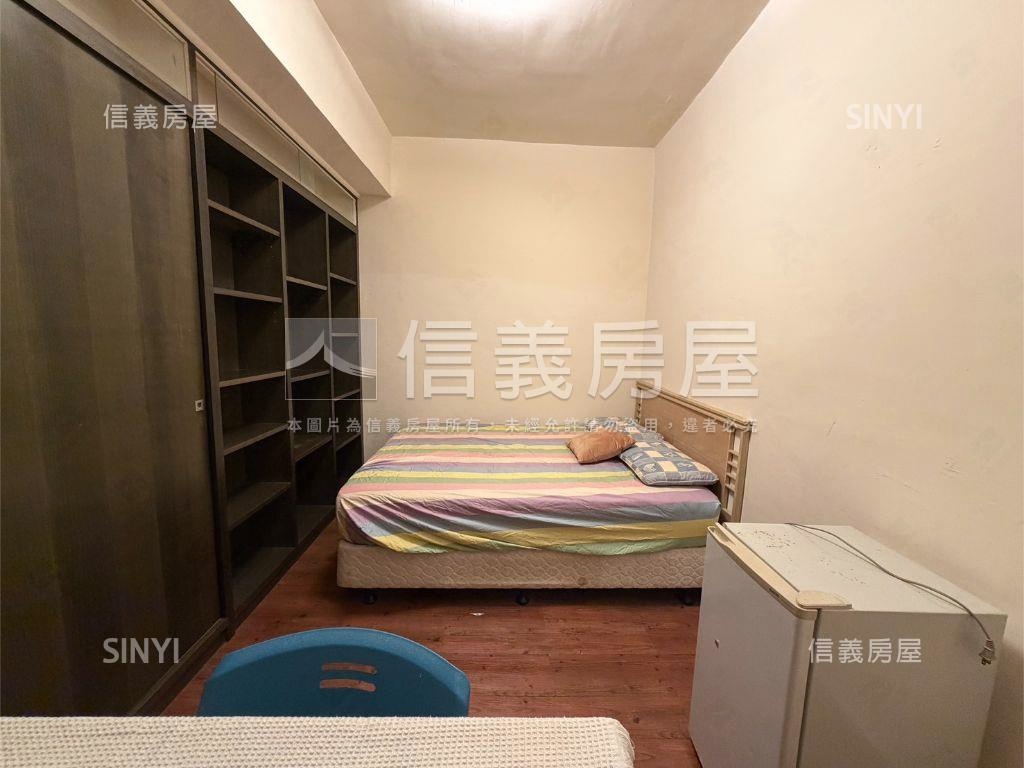 中山國中捷運美寓房屋室內格局與周邊環境