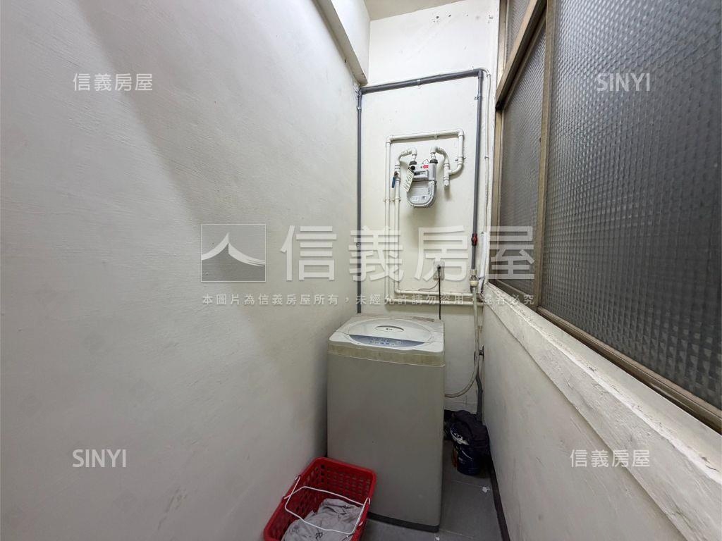 中山國中捷運美寓房屋室內格局與周邊環境