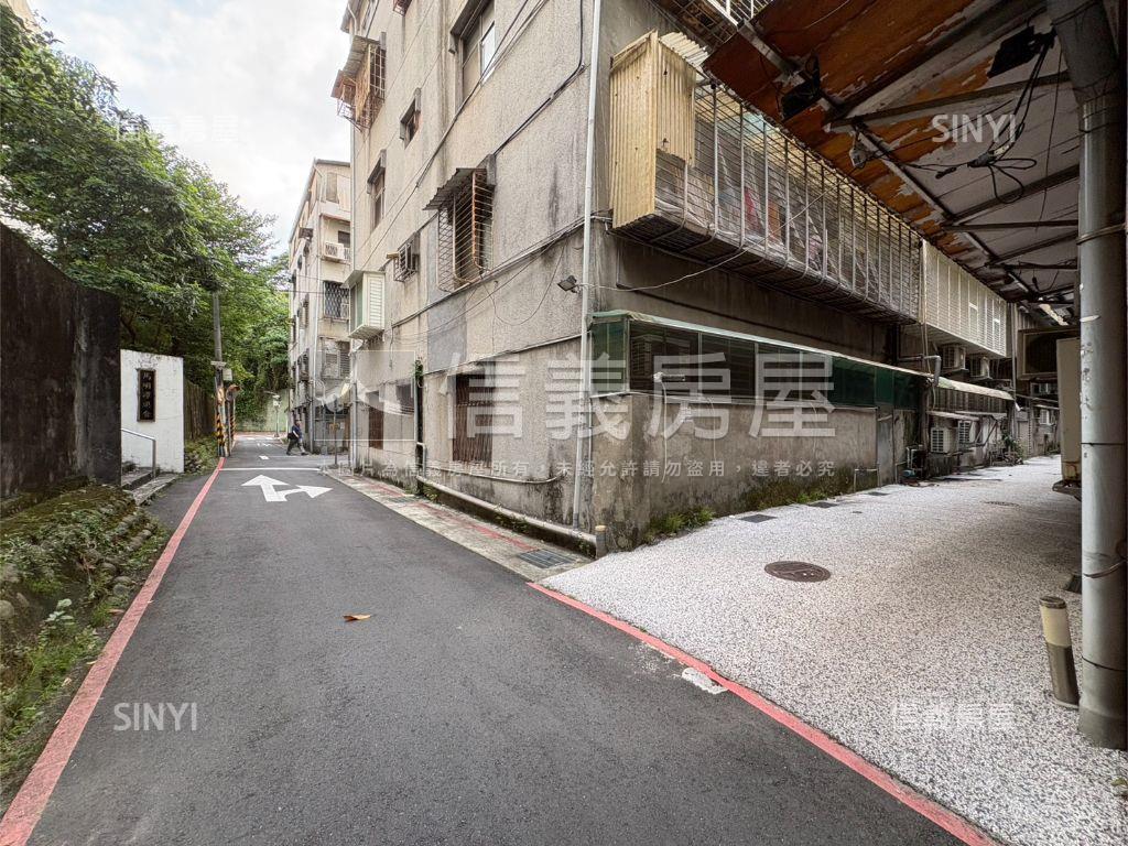 正興隆路三段店面穩定承租房屋室內格局與周邊環境