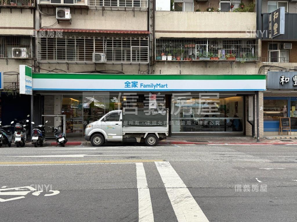 復興崗店面金讚房屋室內格局與周邊環境