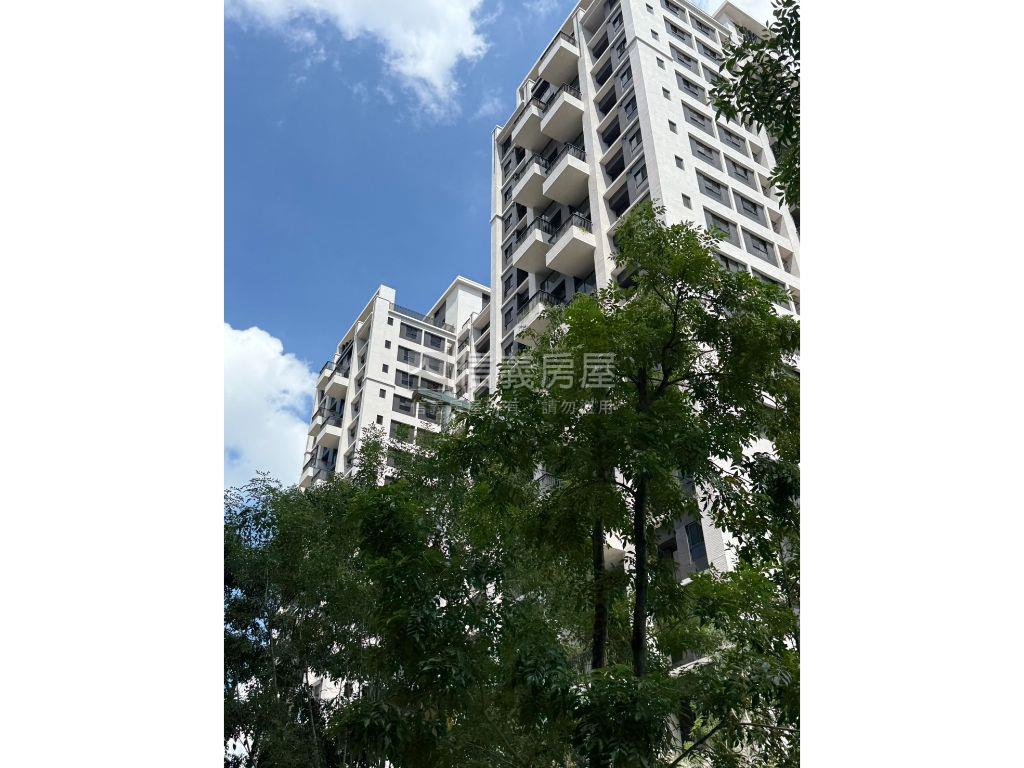 景立方三房雙平車房屋室內格局與周邊環境