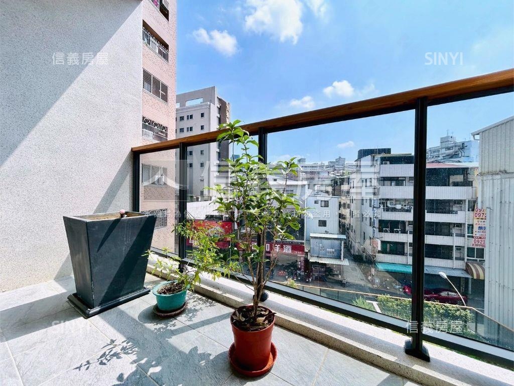 三房附車位．走路就到公園房屋室內格局與周邊環境