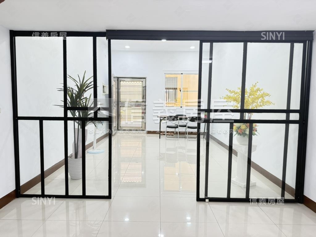 五甲商圈翻新質感美透天房屋室內格局與周邊環境