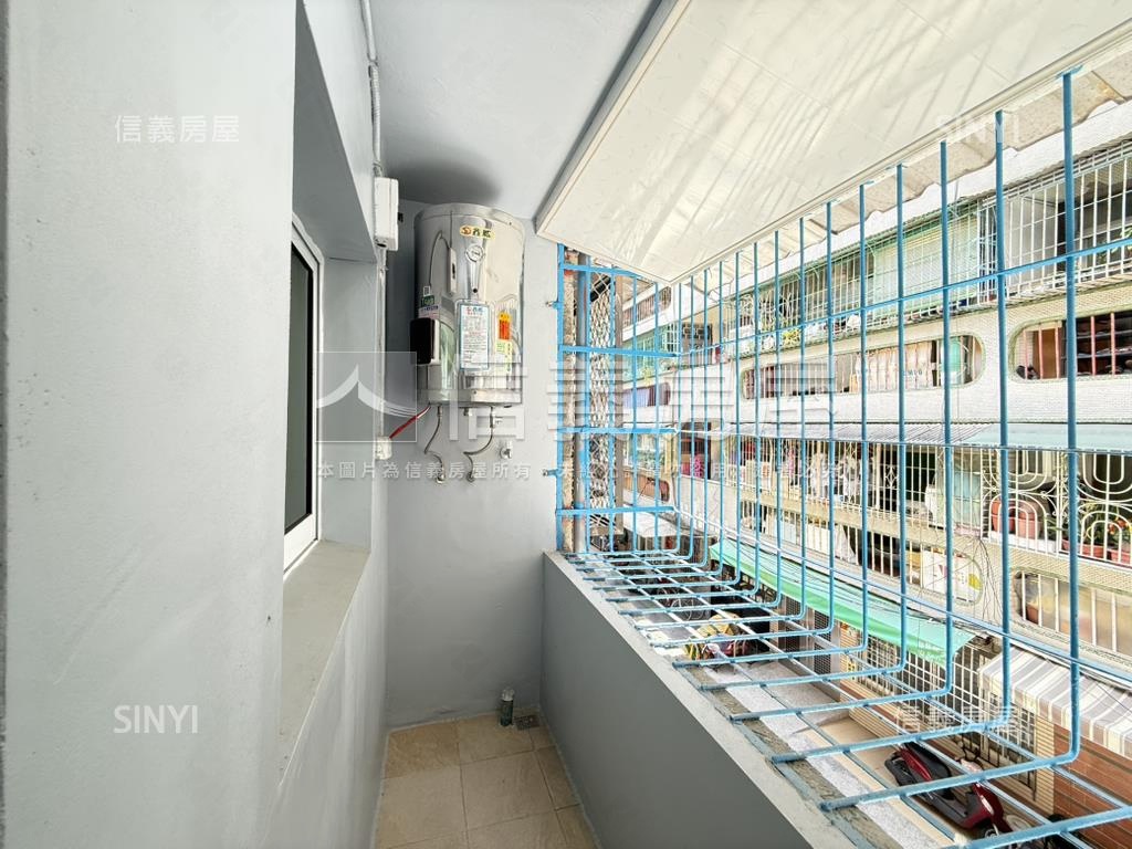 五甲商圈翻新質感美透天房屋室內格局與周邊環境