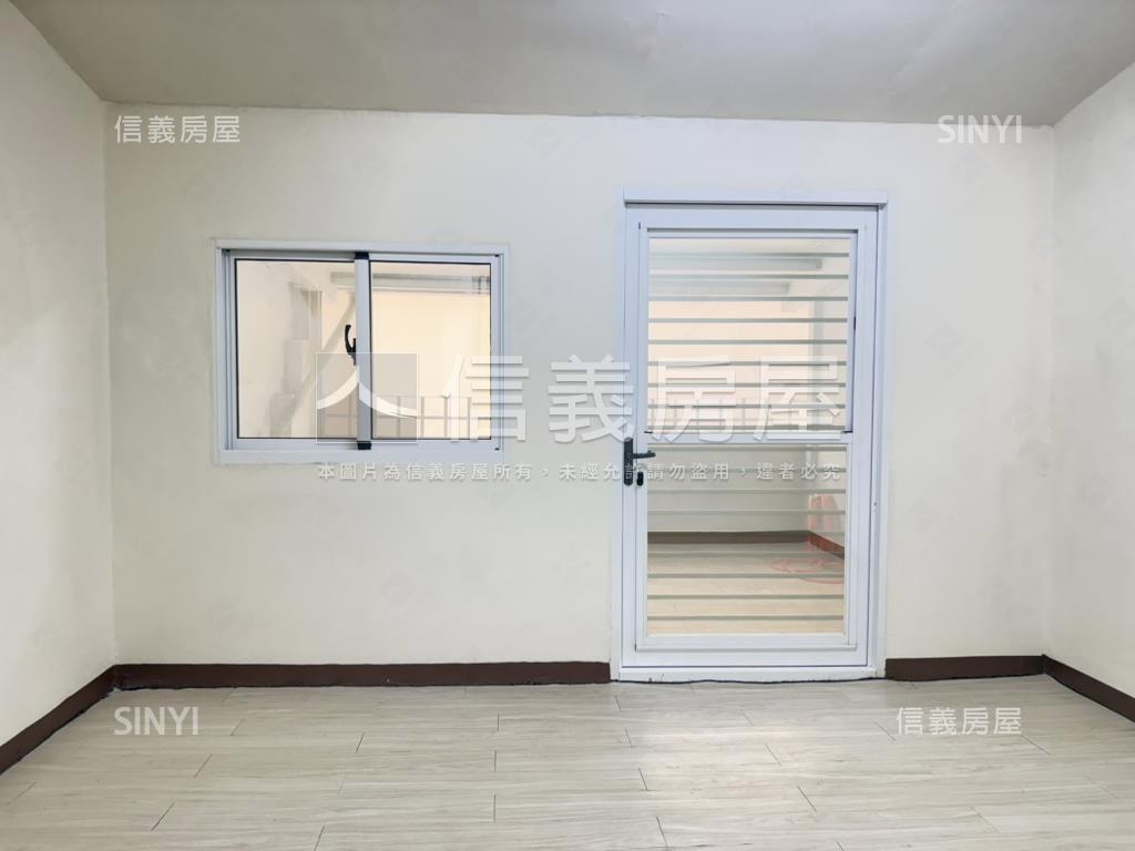 五甲商圈翻新質感美透天房屋室內格局與周邊環境