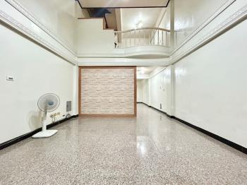 崇德商圈挑高傳統車墅