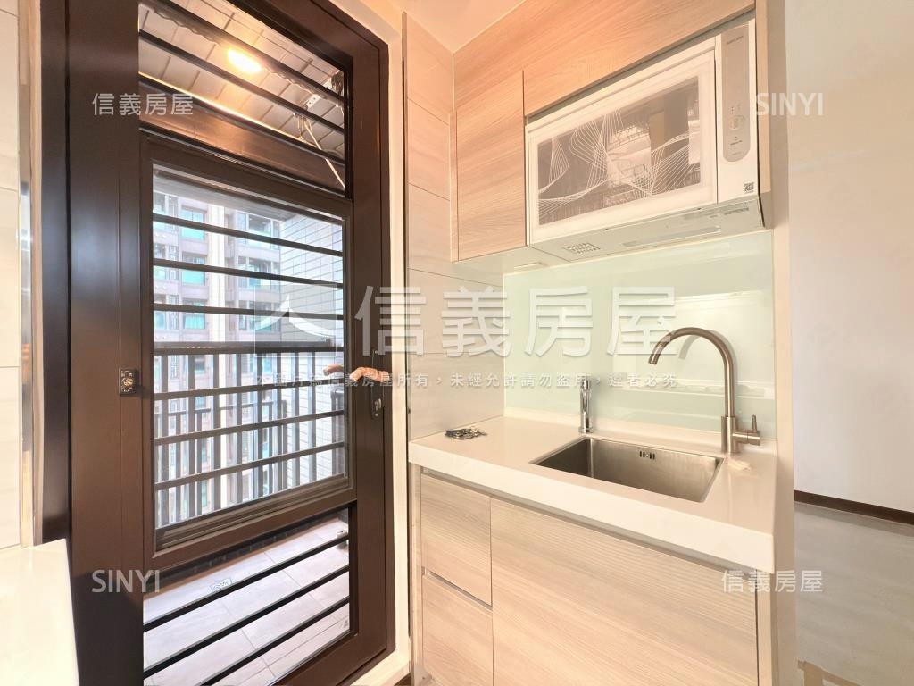 快樂王國夢享三房車位房屋室內格局與周邊環境