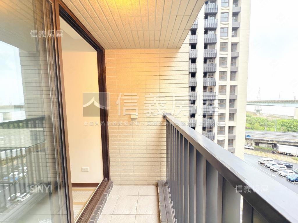 快樂王國夢享三房車位房屋室內格局與周邊環境