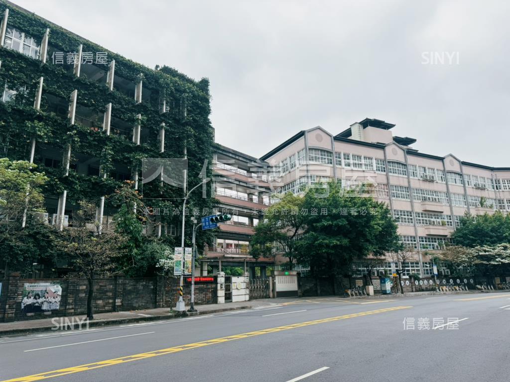 漢皇開雲高樓層２房房屋室內格局與周邊環境