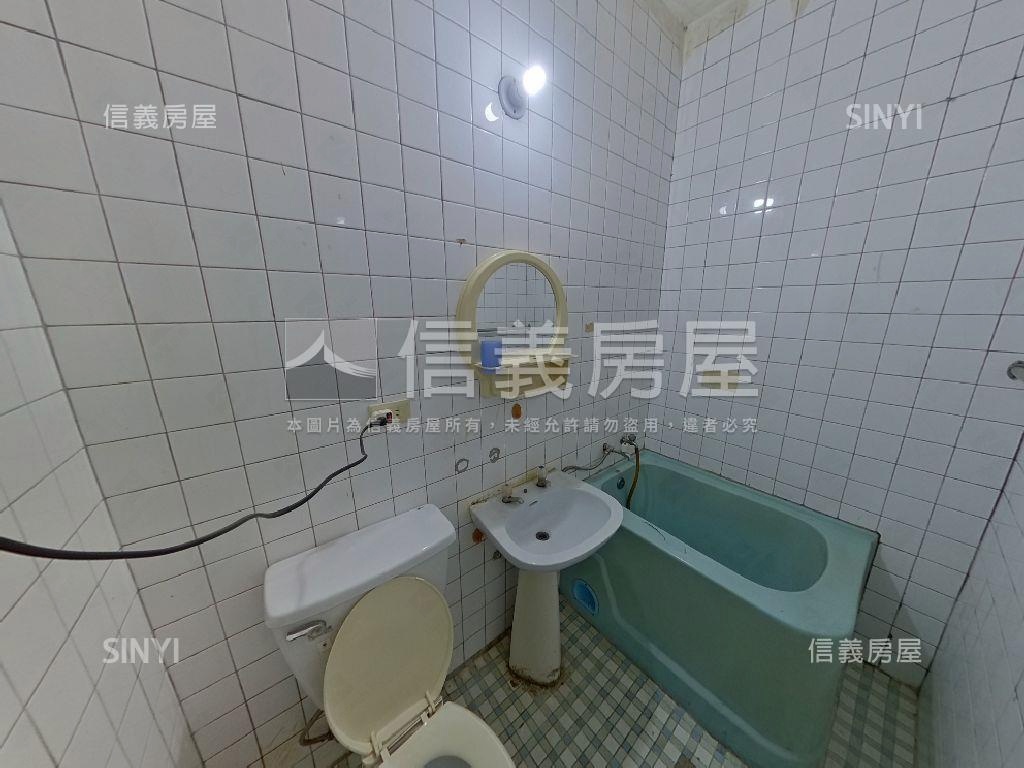 內湖近河濱公園１樓房屋室內格局與周邊環境