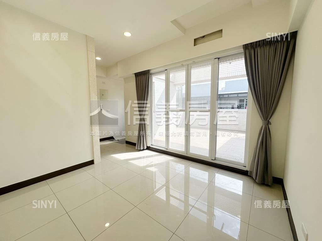 輕屋齡面寬電梯雙車墅房屋室內格局與周邊環境