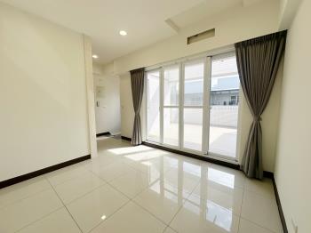 輕屋齡面寬電梯雙車墅