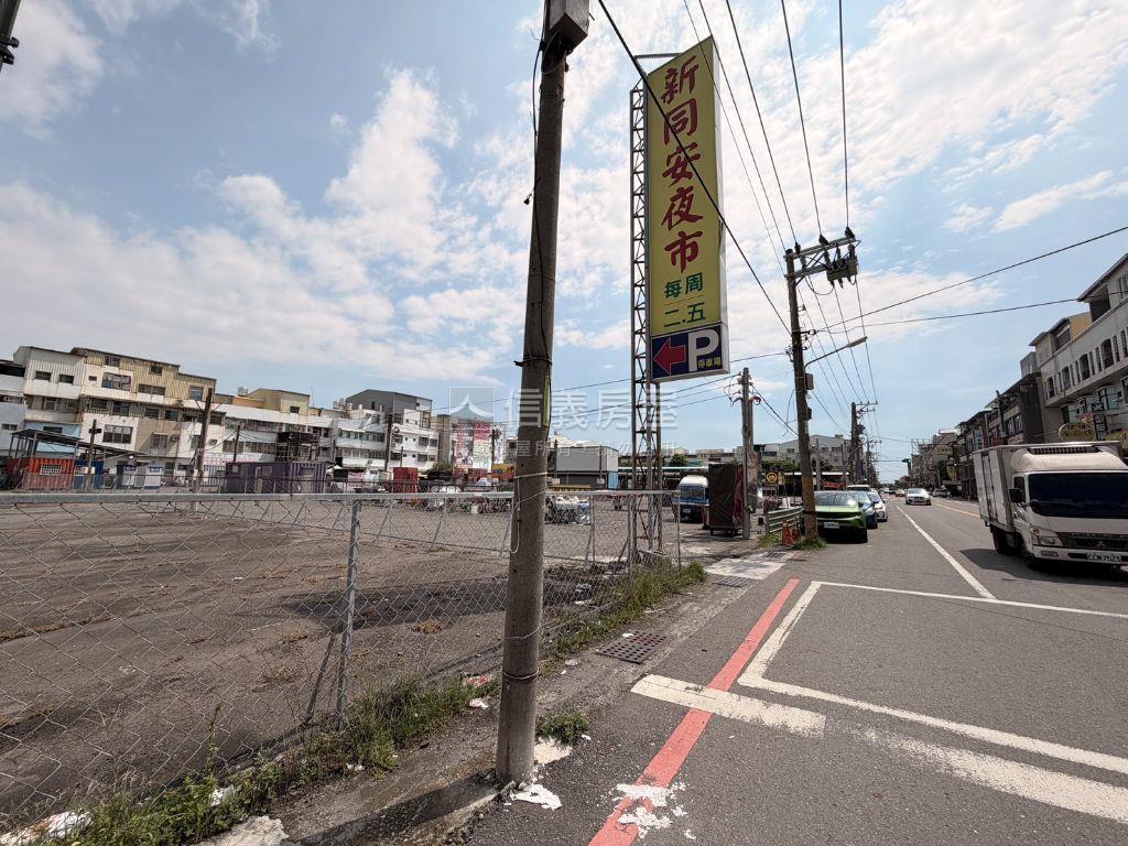 新同安夜市旁全家便利商店房屋室內格局與周邊環境