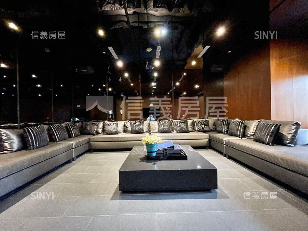 國賓次頂樓學區美兩房房屋室內格局與周邊環境