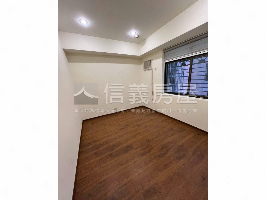 三井蛋黃區低總價三房房屋室內格局與周邊環境
