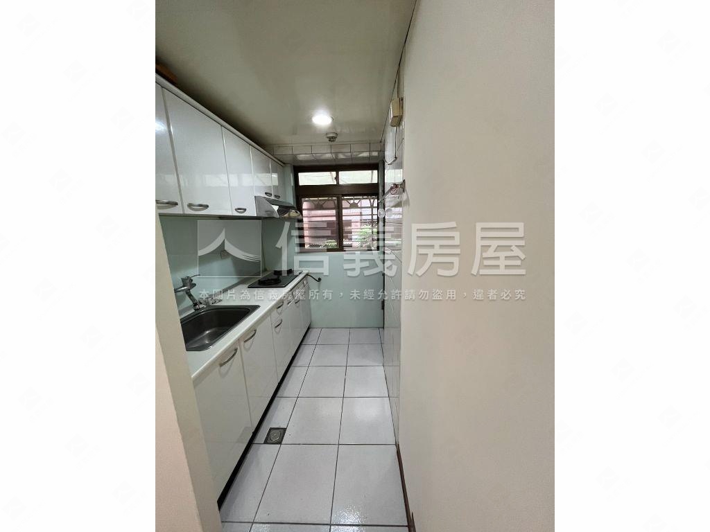 三井蛋黃區低總價三房房屋室內格局與周邊環境