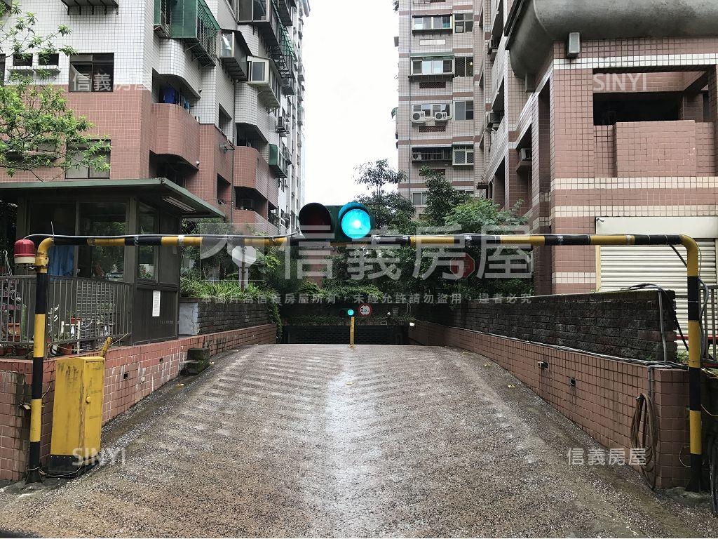 三井蛋黃區低總價三房房屋室內格局與周邊環境