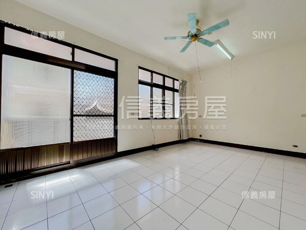 熱鬧吃市孝親美透天房屋室內格局與周邊環境