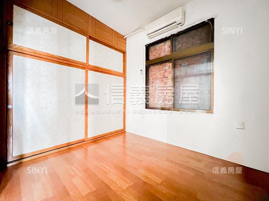 熱鬧吃市孝親美透天房屋室內格局與周邊環境