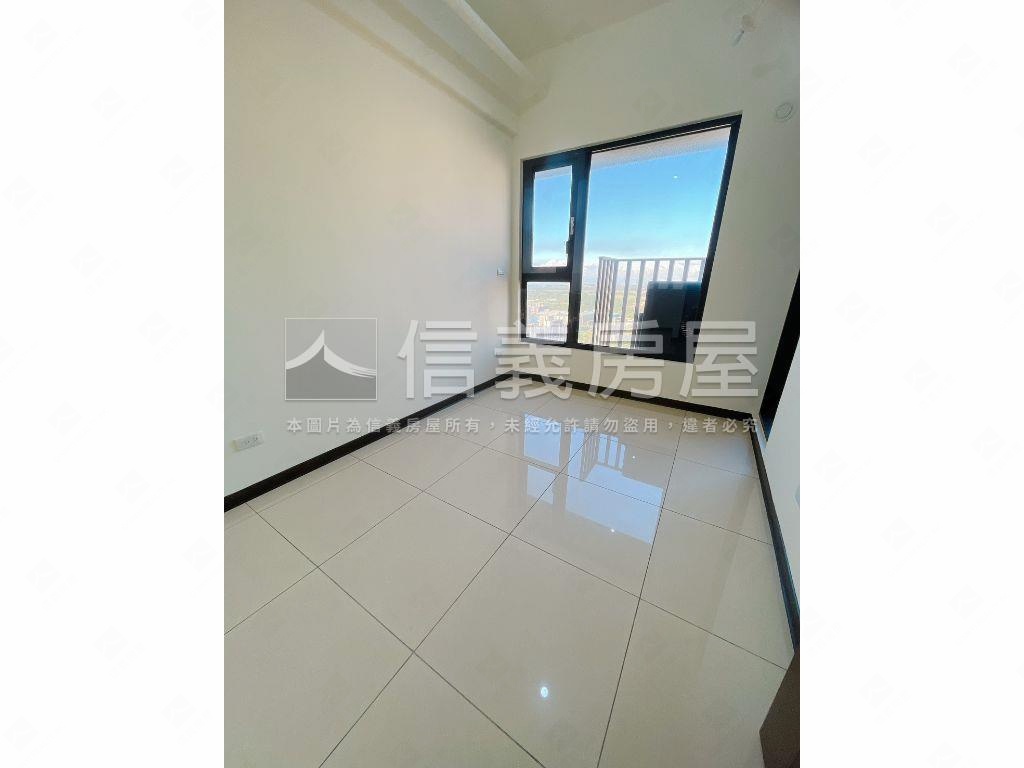 長耀初高樓美景車位房屋室內格局與周邊環境