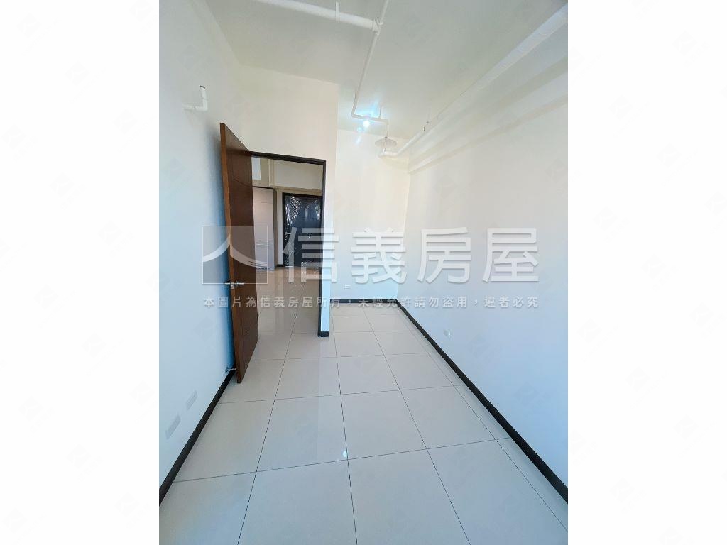 長耀初高樓美景車位房屋室內格局與周邊環境