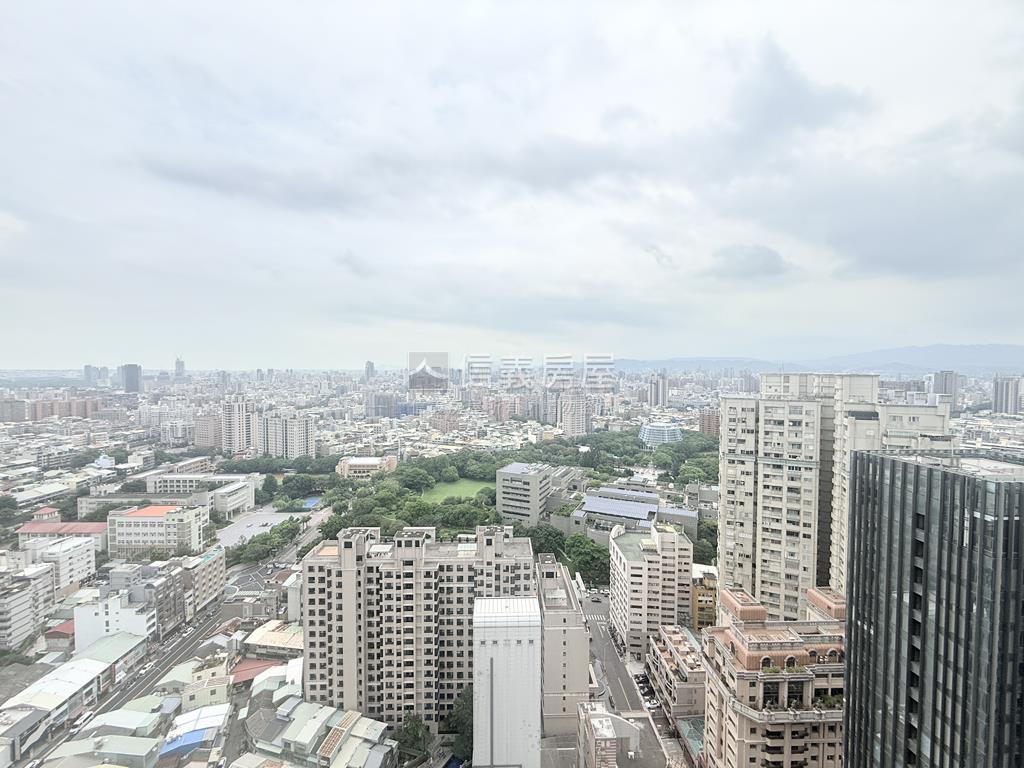 【龍邦國寶】帝王視野戶房屋室內格局與周邊環境