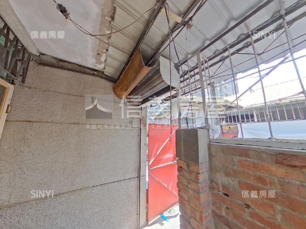 永康｜中華路懷舊平房Ａ房屋室內格局與周邊環境